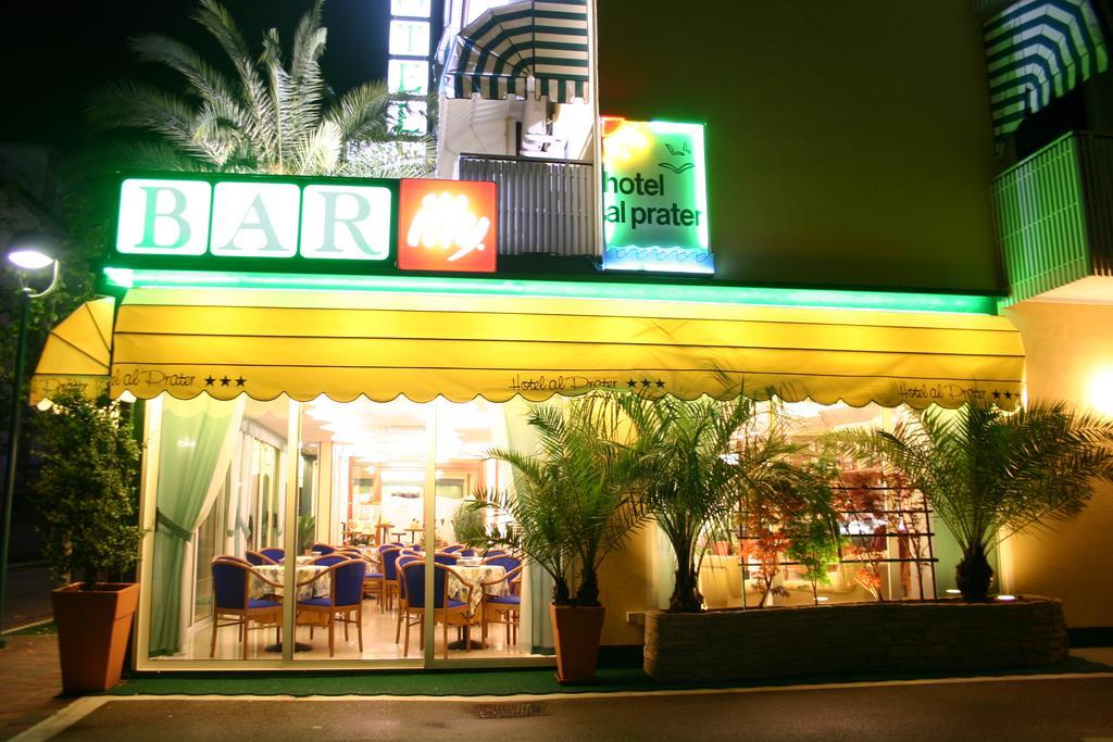 Hotel Al Prater Lignano Sabbiadoro Exteriör bild